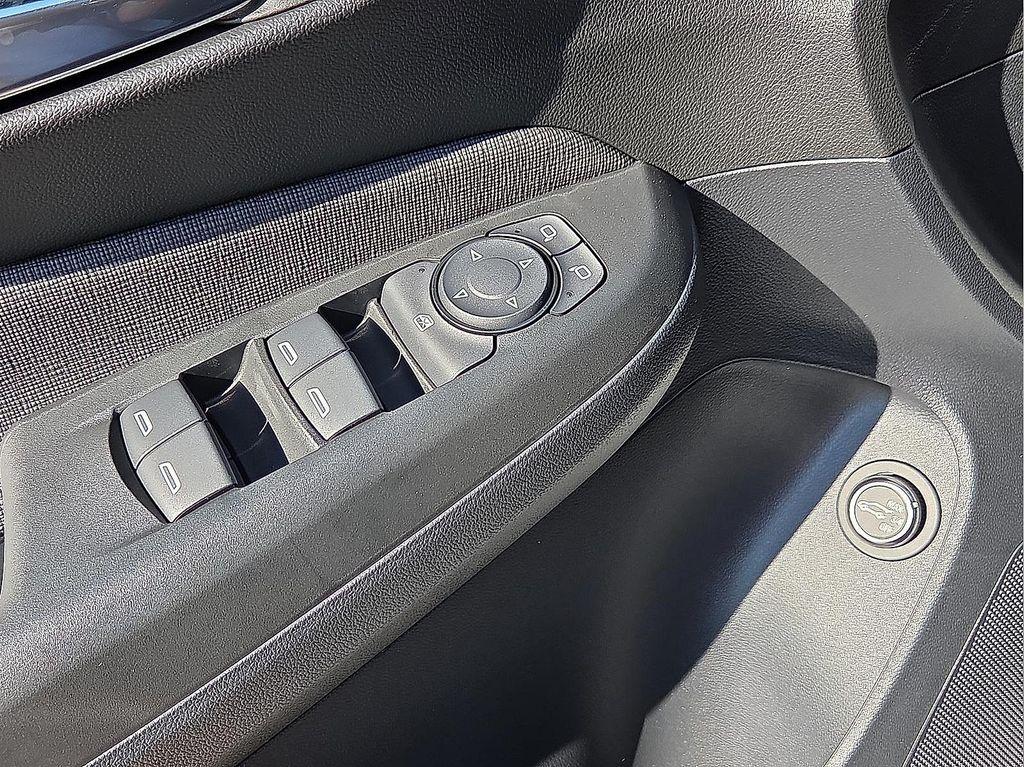 new 2026 Buick Envista car, priced at $32,012