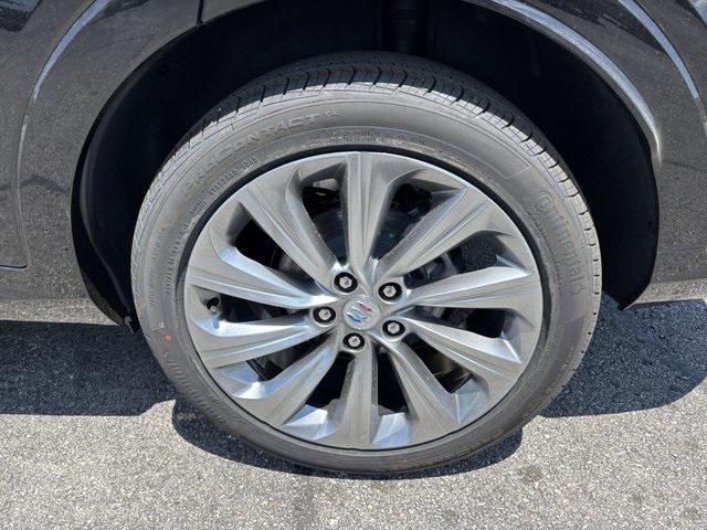 new 2025 Buick Envista car, priced at $30,021