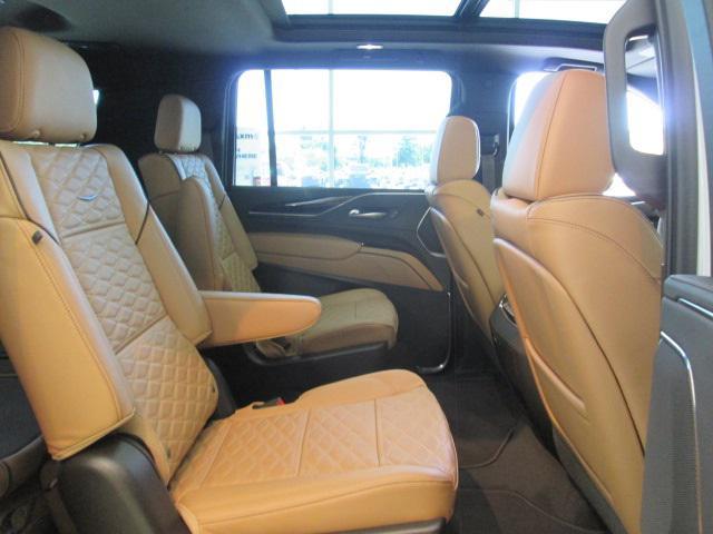 used 2023 Cadillac Escalade ESV car, priced at $75,990