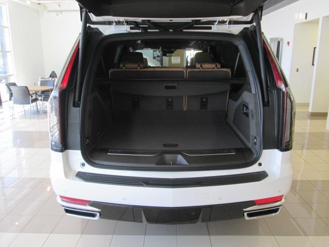 used 2023 Cadillac Escalade ESV car, priced at $75,990