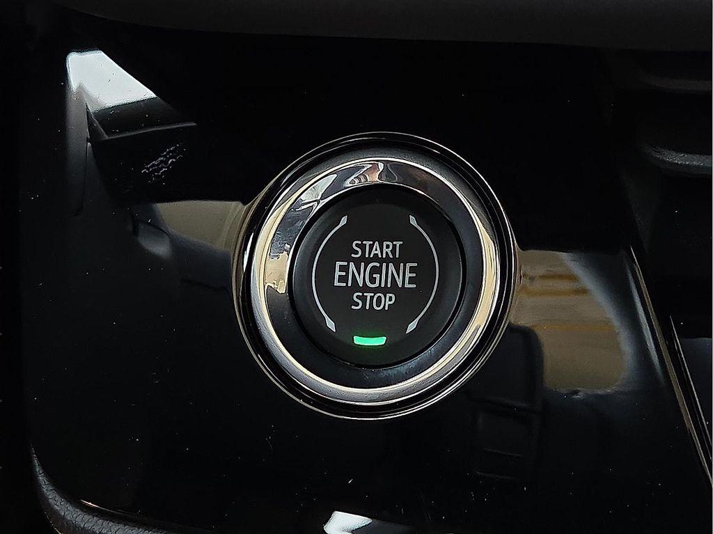new 2025 Buick Envision car, priced at $36,490