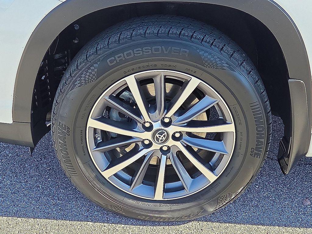 used 2017 Toyota Highlander car, priced at $23,475