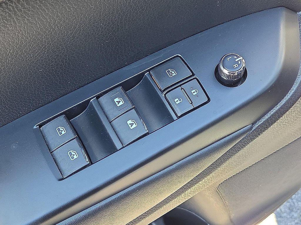 used 2017 Toyota Highlander car, priced at $23,475