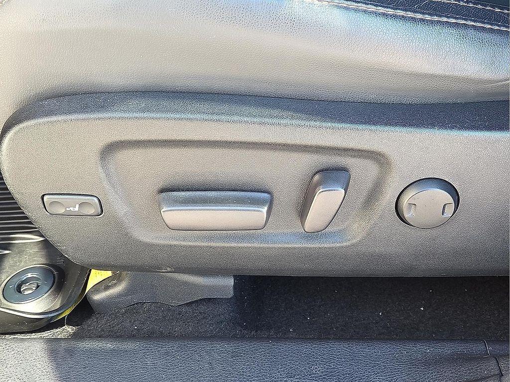 used 2017 Toyota Highlander car, priced at $23,475