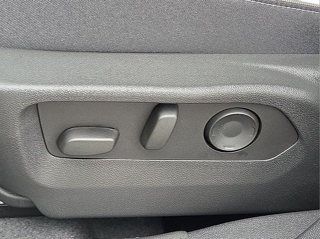 new 2025 Buick Envision car, priced at $34,490