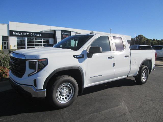 new 2025 GMC Sierra 1500 car, priced at $45,825