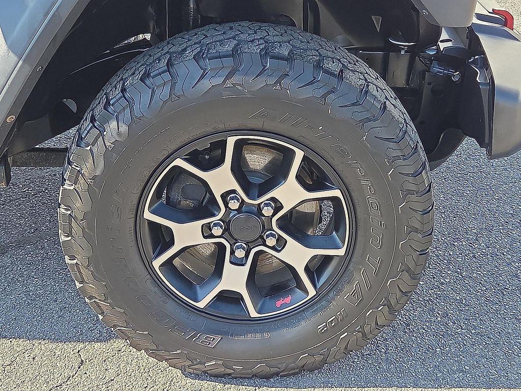 used 2018 Jeep Wrangler Unlimited car, priced at $29,266