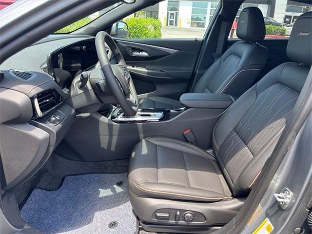 new 2025 Buick Envista car, priced at $29,186