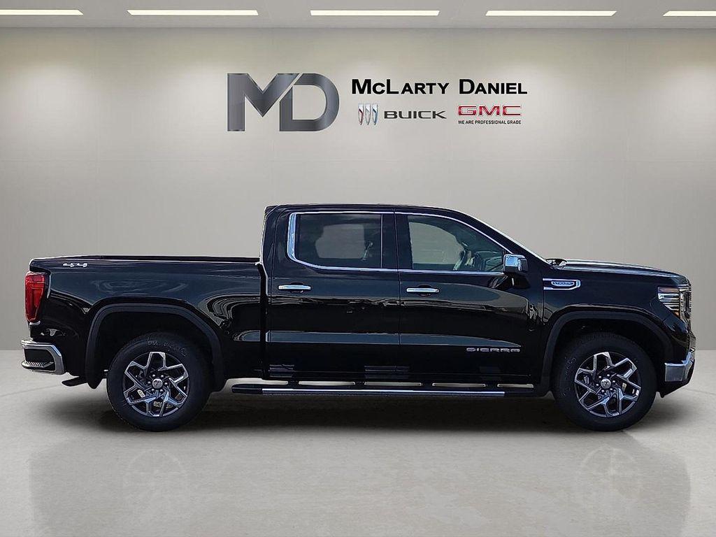 new 2026 GMC Sierra 1500 car, priced at $55,800