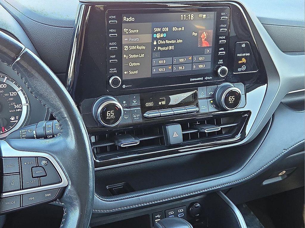 used 2022 Toyota Highlander car, priced at $29,775