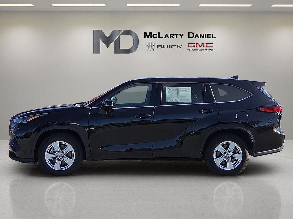 used 2022 Toyota Highlander car, priced at $29,775