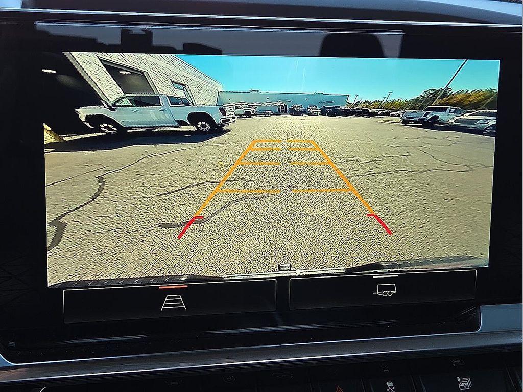 used 2022 GMC Sierra 1500 car, priced at $36,444