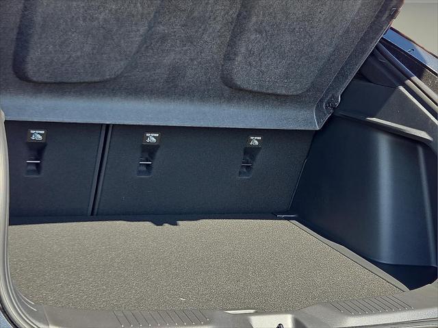 new 2025 Buick Envista car, priced at $30,021