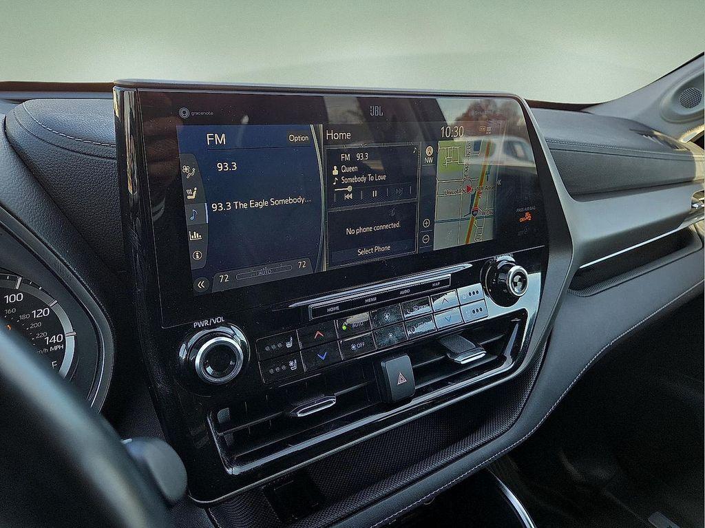 used 2021 Toyota Highlander Hybrid car, priced at $34,880