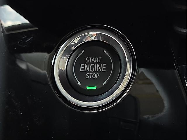 new 2025 Buick Envision car, priced at $41,065