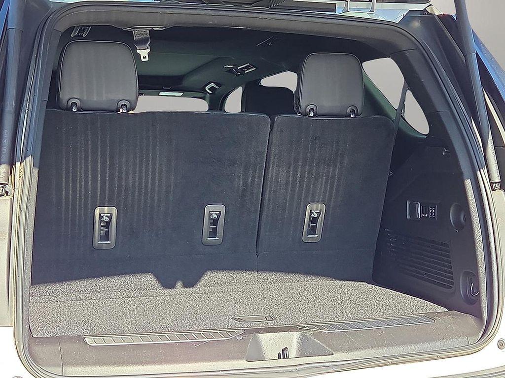 used 2023 GMC Yukon car, priced at $55,915