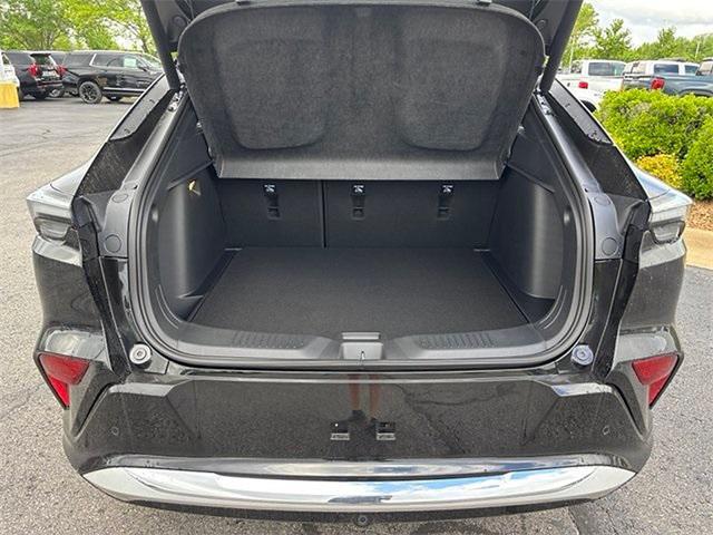 new 2025 Buick Envista car, priced at $29,226