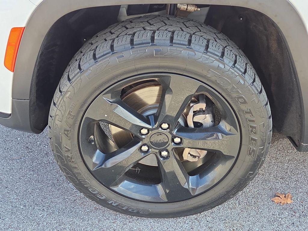 used 2021 Jeep Grand Cherokee L car, priced at $25,050