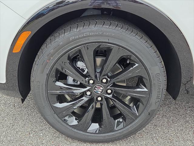 new 2025 Buick Envista car, priced at $24,125