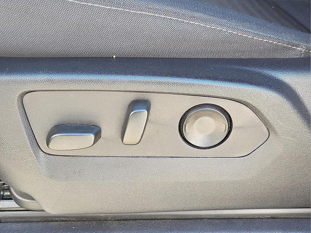 used 2024 Chevrolet Silverado 1500 car, priced at $43,990