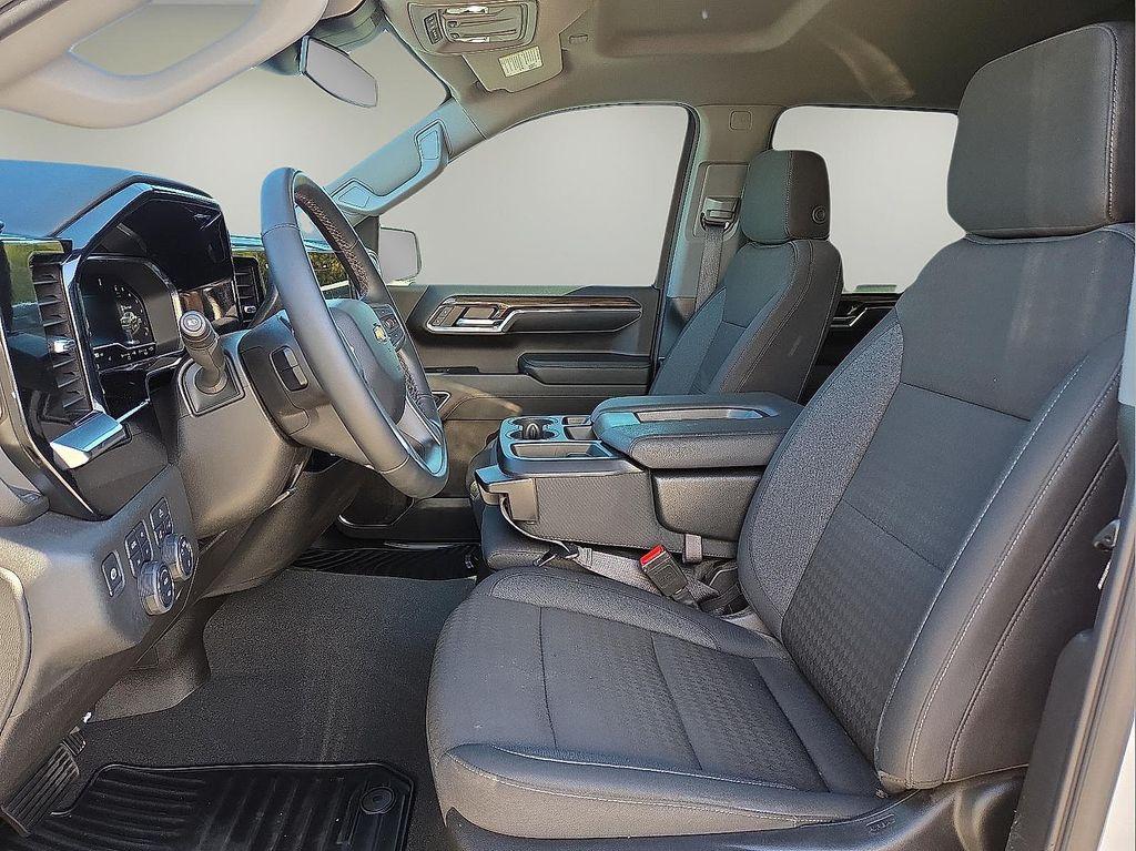 used 2024 Chevrolet Silverado 1500 car, priced at $43,990