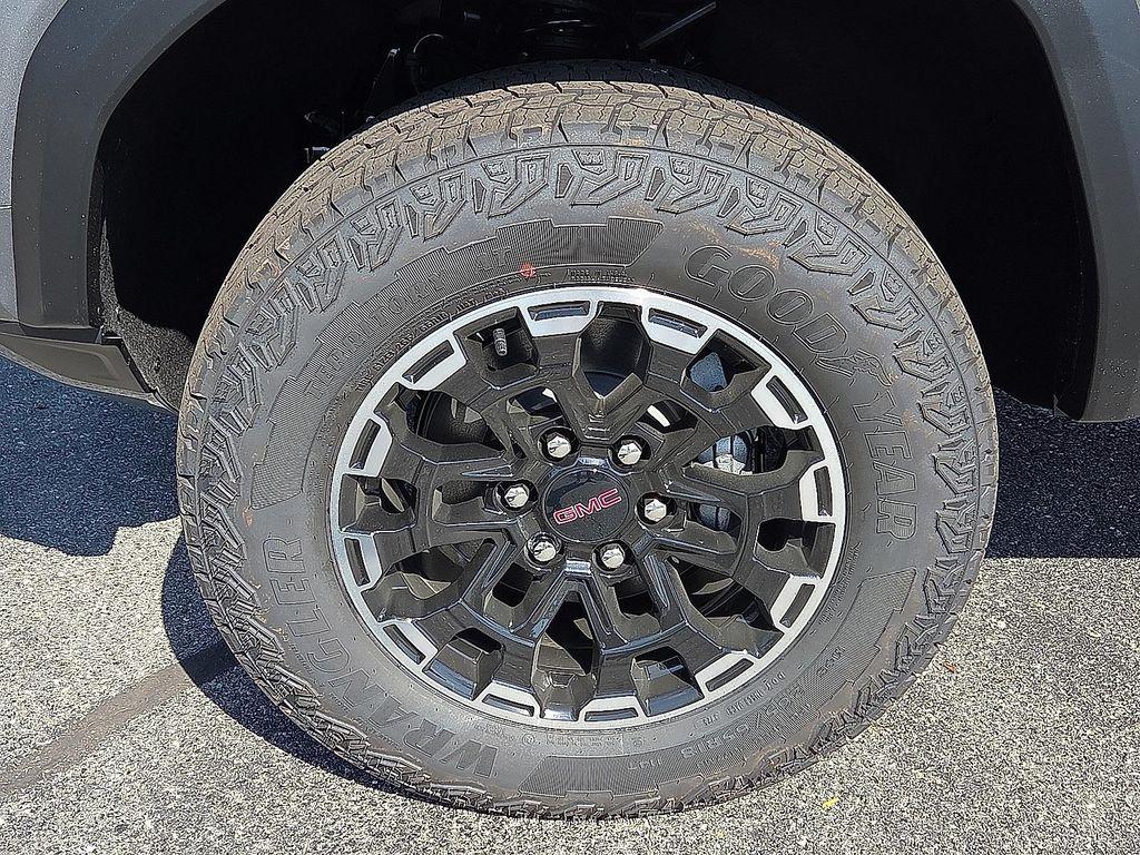 new 2026 GMC Canyon car, priced at $46,079