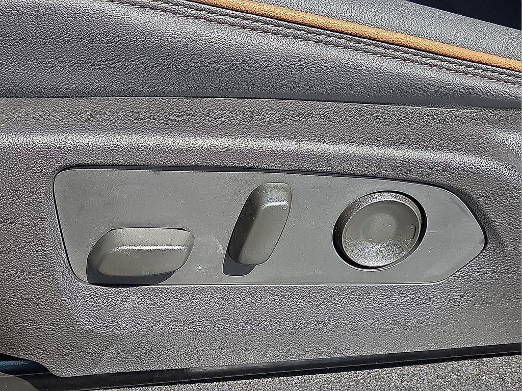 new 2026 GMC Canyon car, priced at $46,079