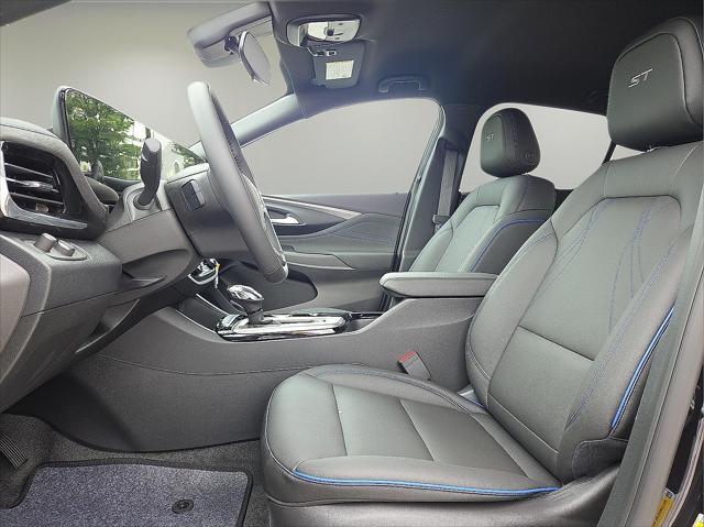 new 2025 Buick Envista car, priced at $27,833