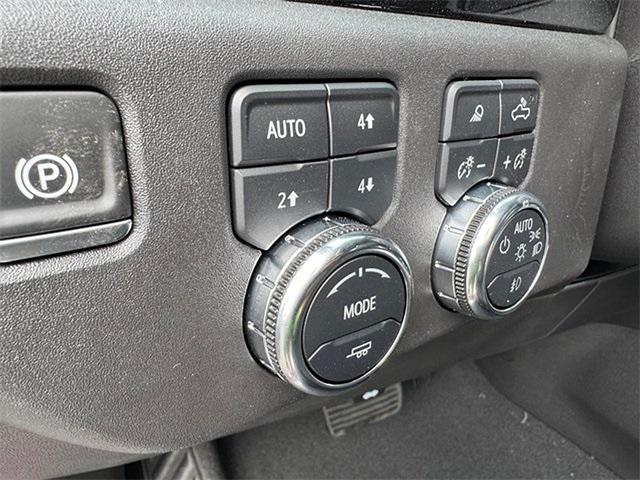 new 2025 GMC Sierra 1500 car, priced at $58,090