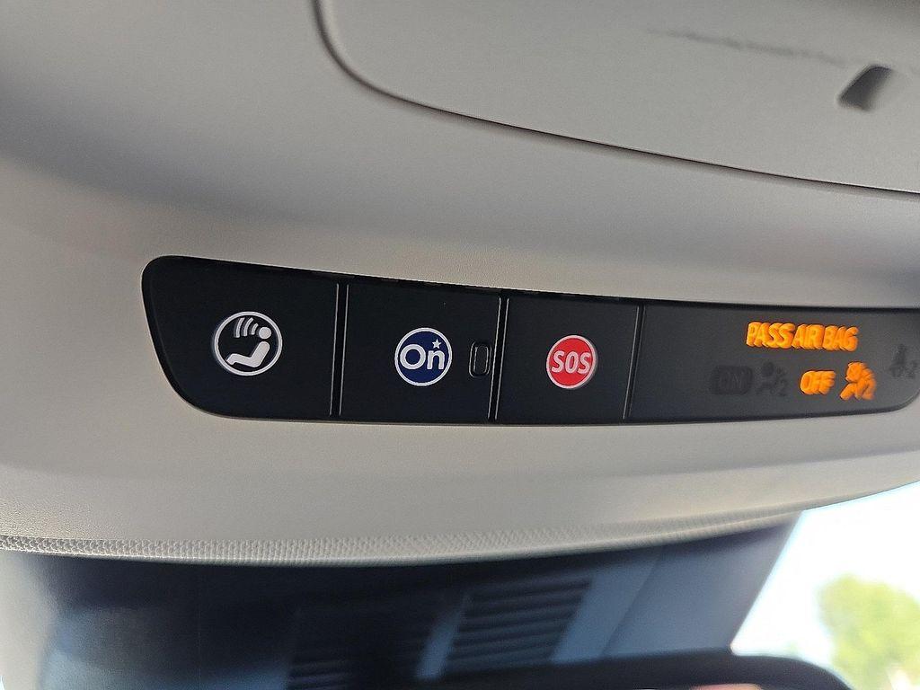 new 2025 Buick Envision car, priced at $37,335