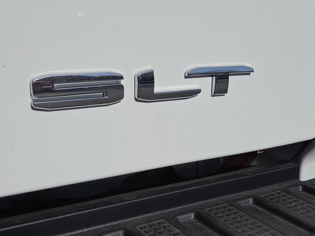 new 2026 GMC Sierra 1500 car, priced at $59,415