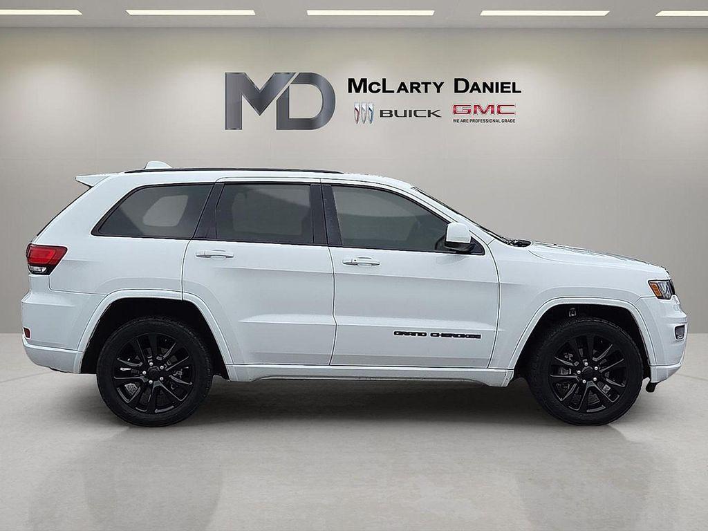 used 2018 Jeep Grand Cherokee car, priced at $14,677