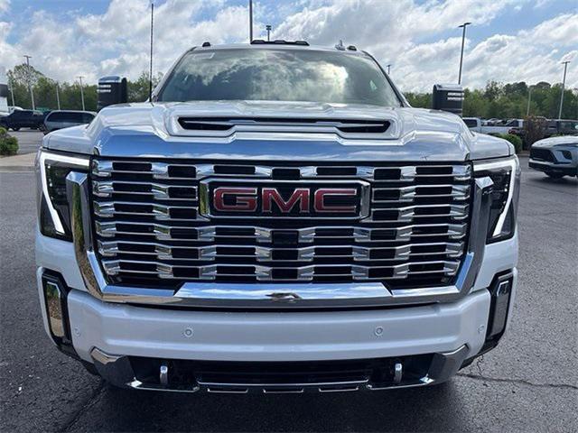 new 2025 GMC Sierra 3500 car, priced at $85,575