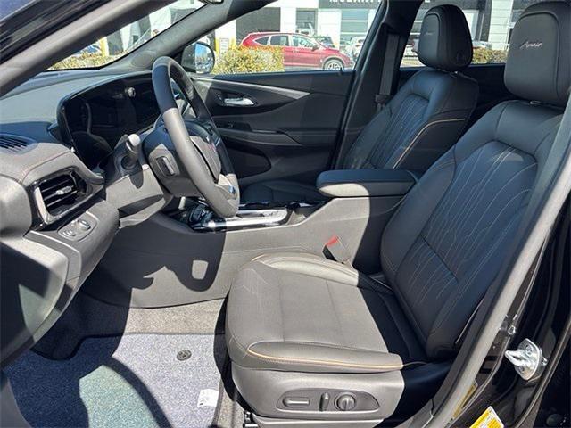 new 2025 Buick Envista car, priced at $29,721