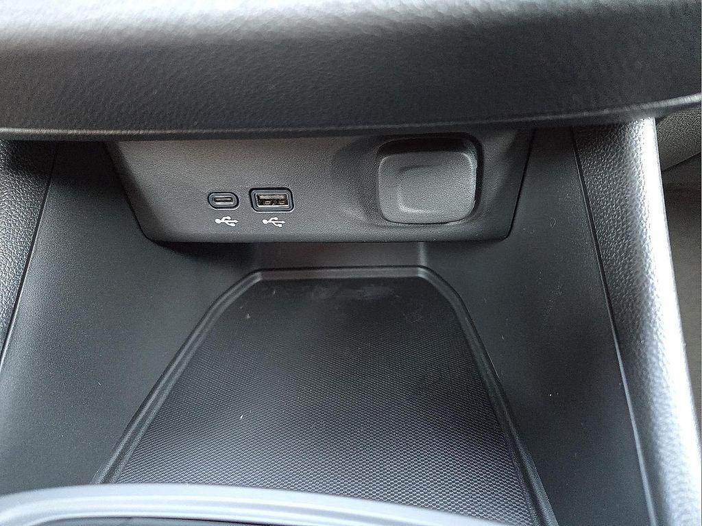 new 2026 Buick Envista car, priced at $25,266