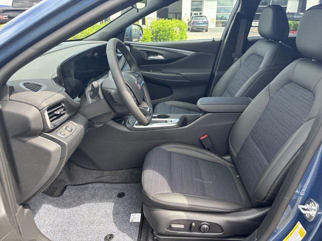 new 2025 Buick Envista car, priced at $26,669