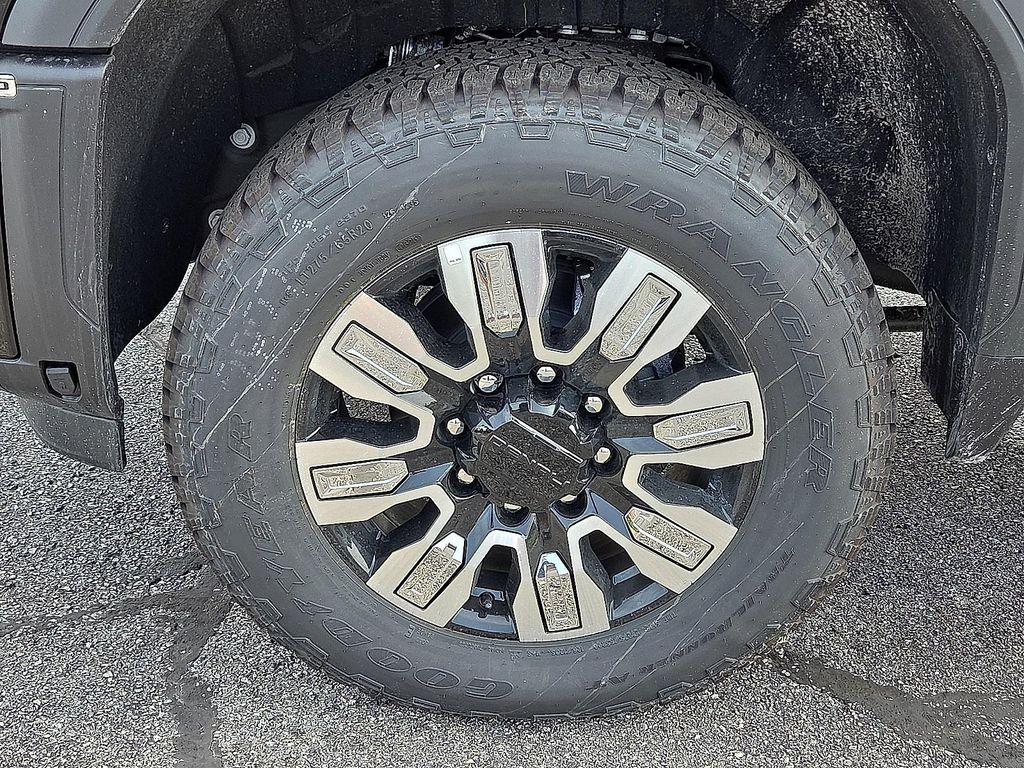 new 2025 GMC Sierra 2500 car, priced at $79,345