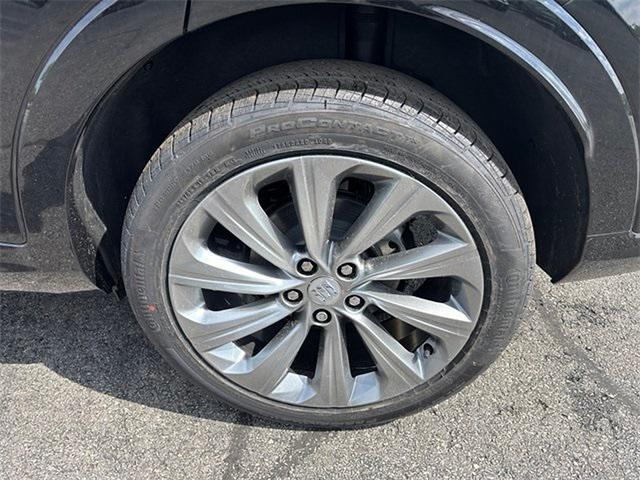 new 2025 Buick Envista car, priced at $29,126