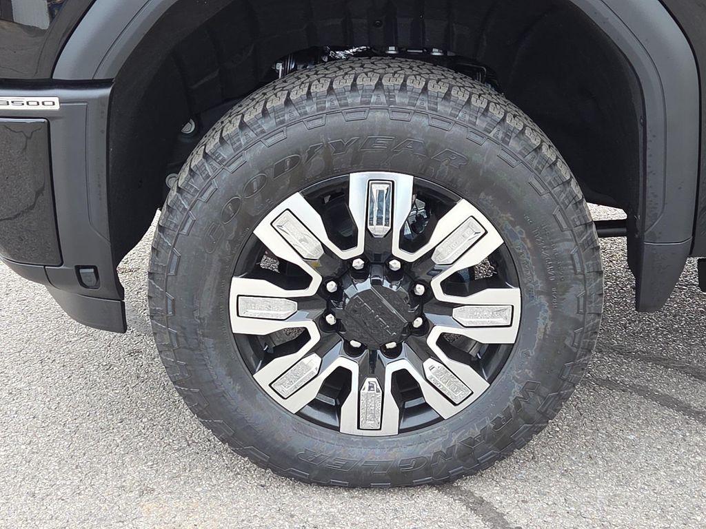 new 2026 GMC Sierra 3500 car, priced at $83,260