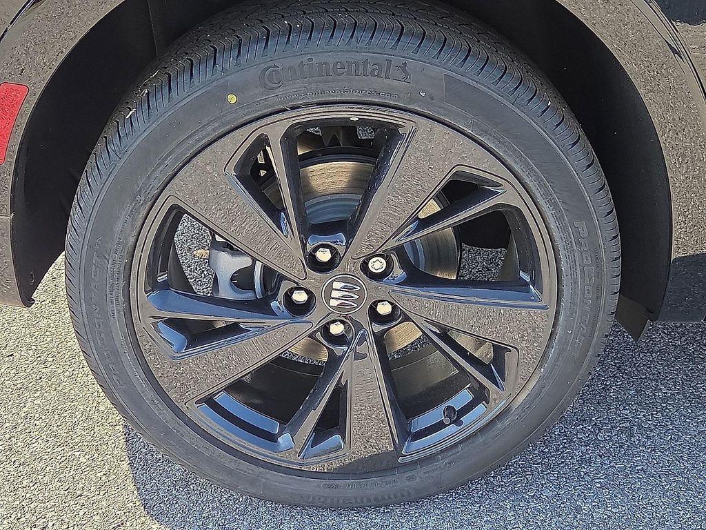 new 2025 Buick Envision car, priced at $36,735