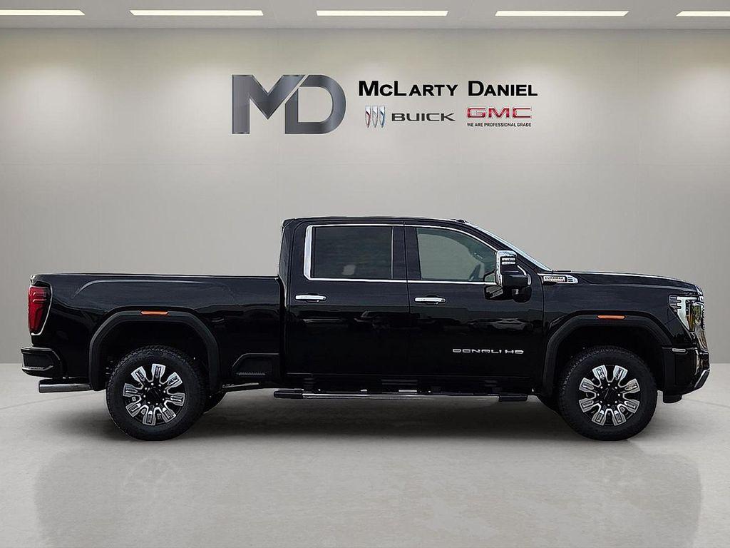 new 2025 GMC Sierra 2500 car, priced at $77,590