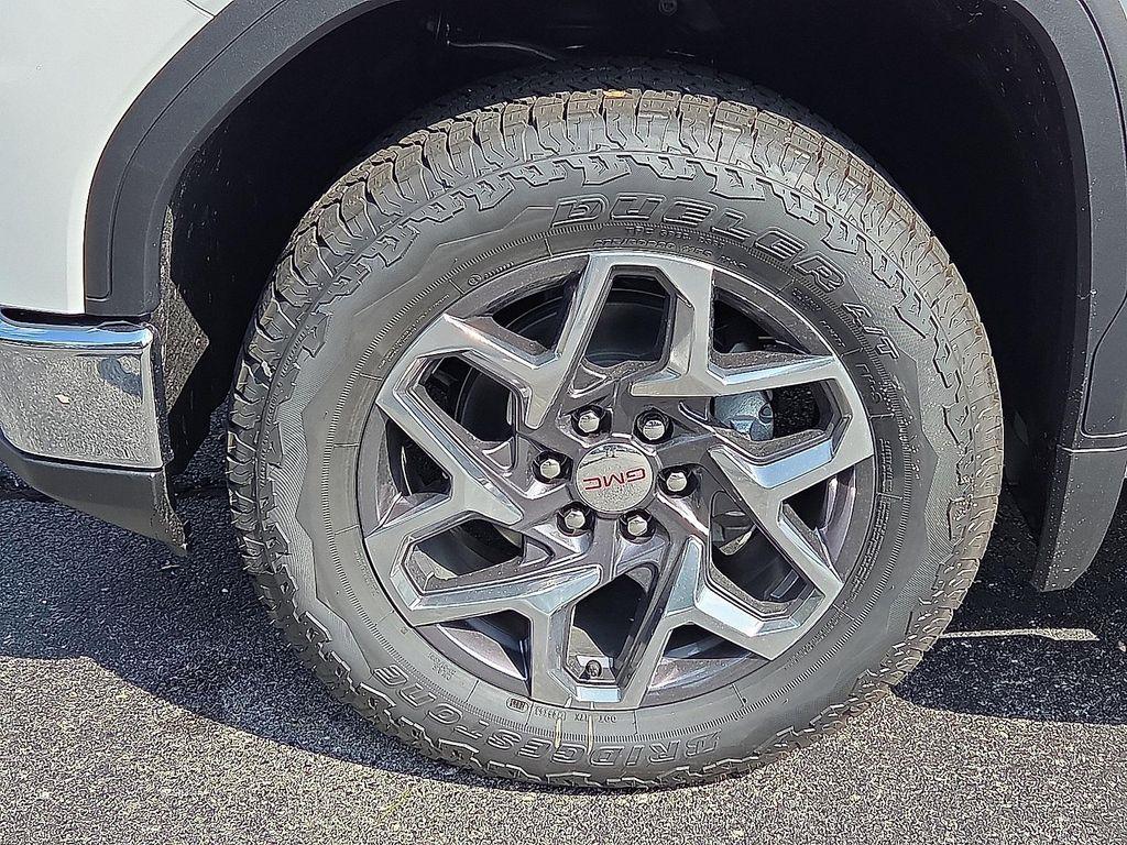 new 2026 GMC Sierra 1500 car, priced at $57,090