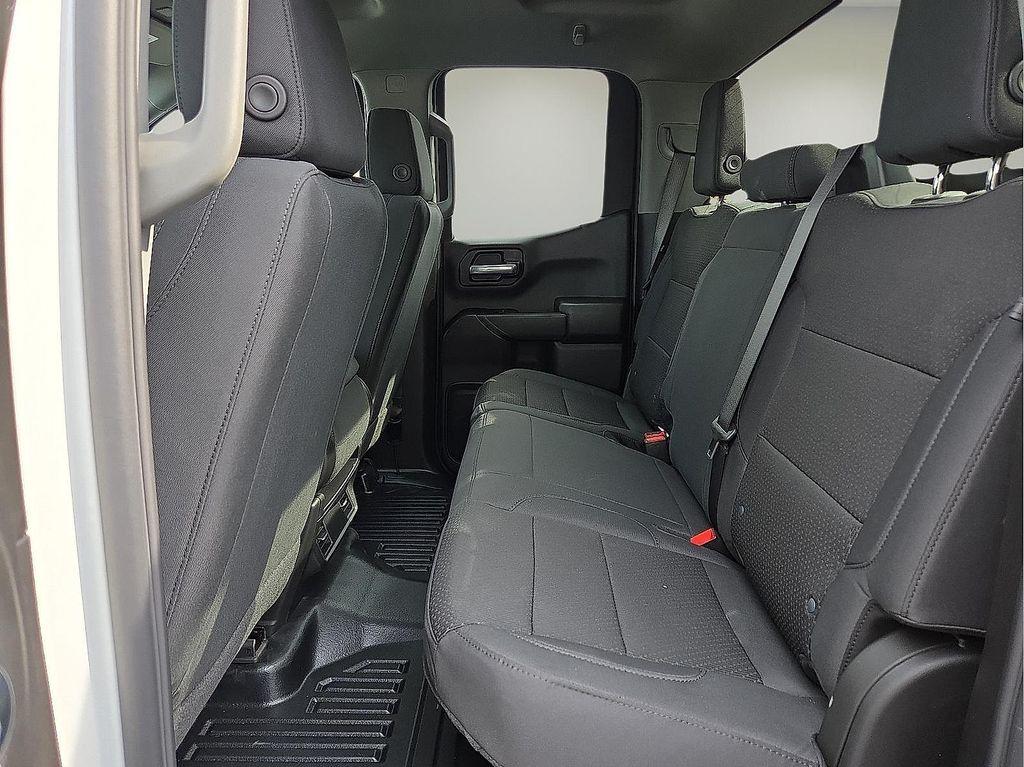 new 2026 GMC Sierra 1500 car, priced at $43,090