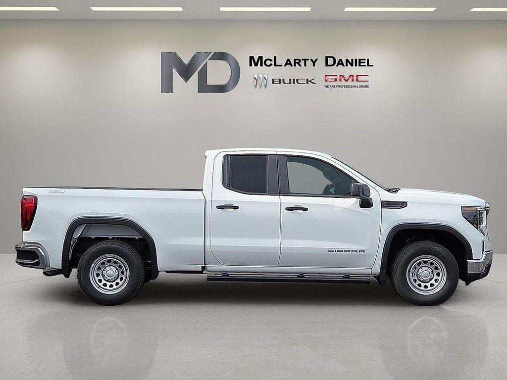 new 2026 GMC Sierra 1500 car, priced at $43,090