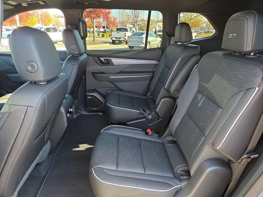 new 2026 Buick Enclave car, priced at $53,640