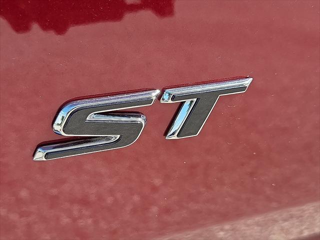 new 2025 Buick Envista car, priced at $24,025