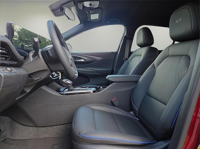 new 2025 Buick Envista car, priced at $24,025