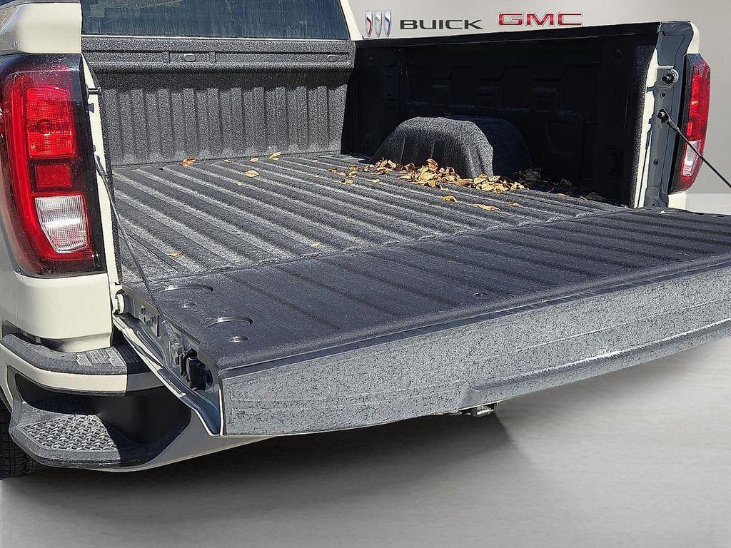 new 2026 GMC Sierra 1500 car, priced at $44,935