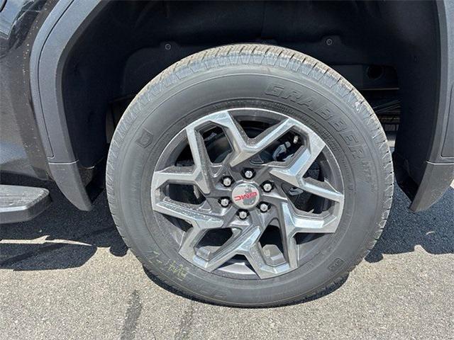 new 2025 GMC Sierra 1500 car, priced at $56,375