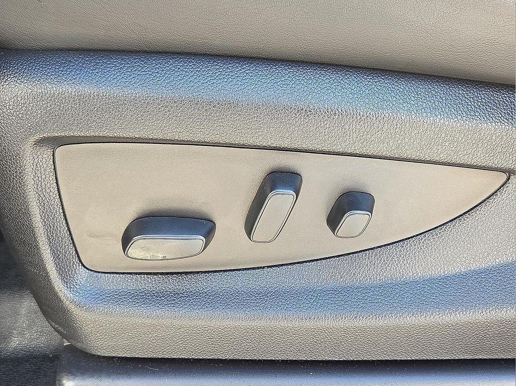 used 2020 GMC Yukon car, priced at $35,470